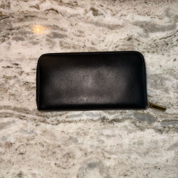 Tory Burch Robinson zipper wallet - Picture 3 of 8